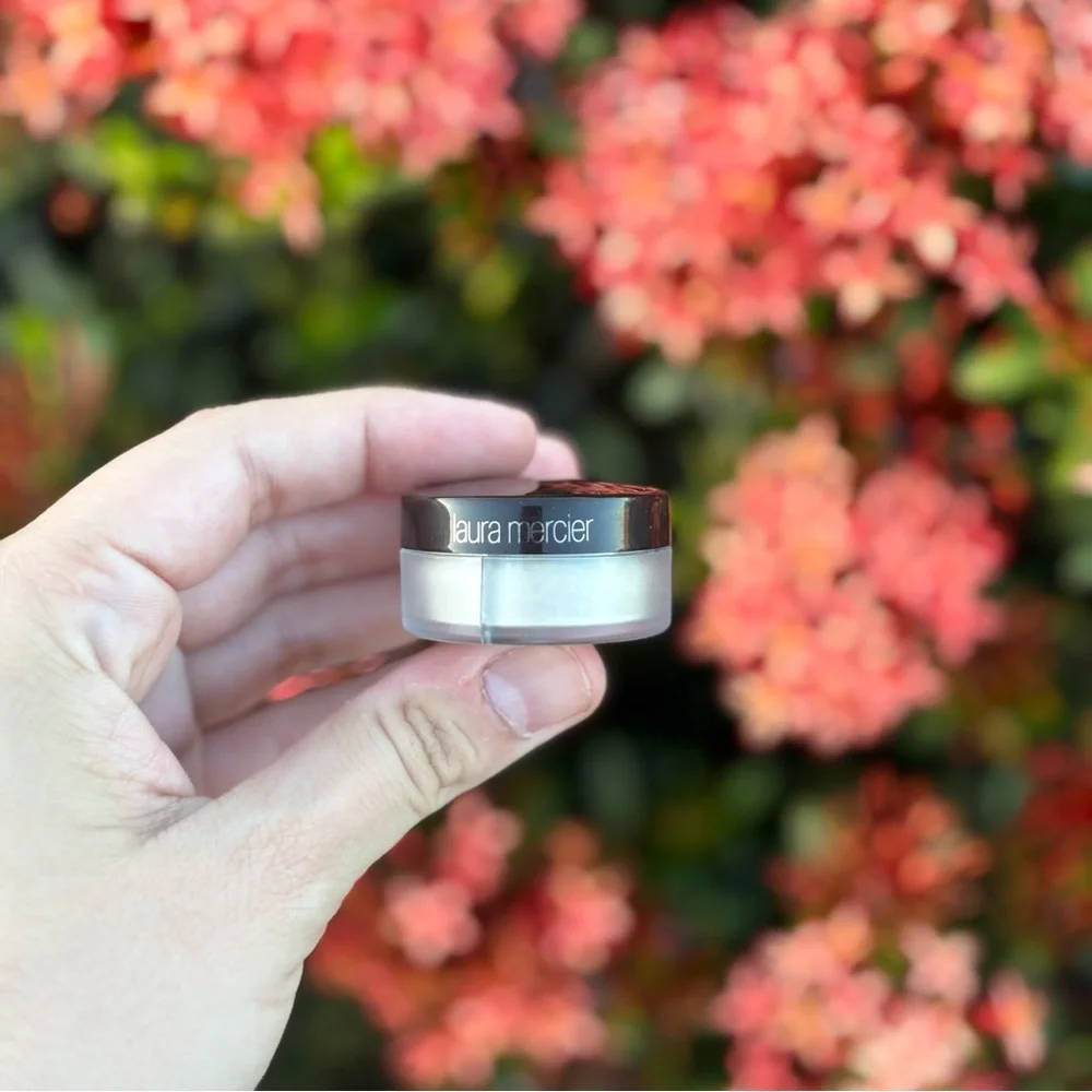 NWOT Laura Mercier Mini Translucent Powder